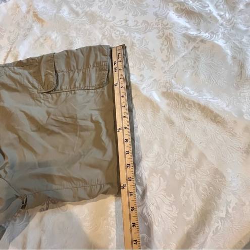 Bermuda Rei  shorts, machine wash, light weight, pockets front and back Size 20W