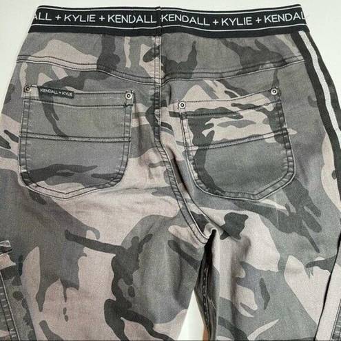 Kendall + Kylie  Women's Camo Denim Leggings Medium