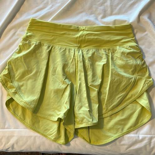 Lululemon  Run off Route High Rise Short 4”