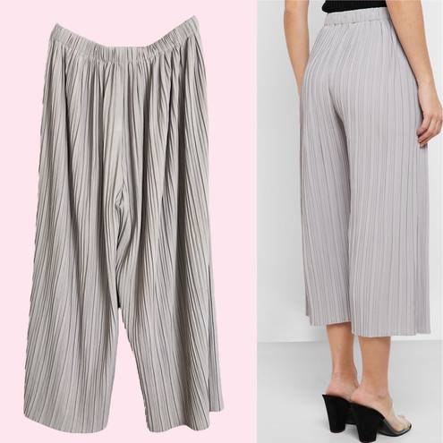 Missguided  Pleated Culottes Cropped Pants‎ Gauchos Gray Tie Elastic Waist Size 6