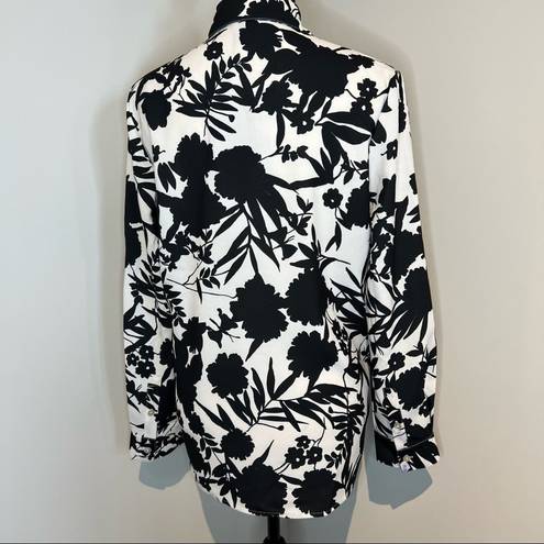 St. John  Satin Crepe Black and White Floral Shirt | Small |NWT