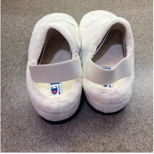 Champion  Mosey Natural Slipper, Size 8 by