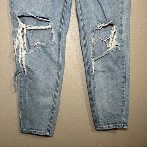 Pretty Little Thing  knee rip high rise distressed mom jeans women’s size small 6