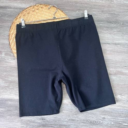 Good American Nwt  black biker shorts