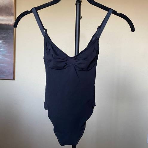 SKIMS NWOT  Seamless Sculpt Thong Body Suit Onyx Size XS