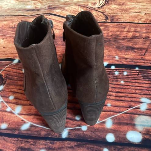 sbicca  vintage collection above ankle boots!
