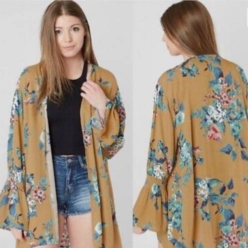 Gimmicks by BKE  Boho Floral Kimono size XS