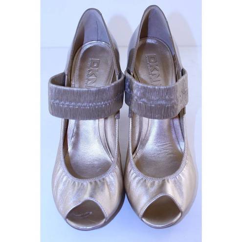 DKNY  Wynona Gold & Beige Leather Mary Jane Heels 9