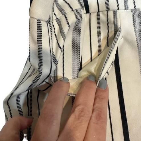 Krass&co NY &  7th Avenue White Striped Cotton Blend Cropped Pants Women Sz 12