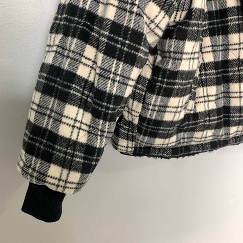 American Eagle Reversible Women’s Puffer Jacket Black Plaid Size Medium