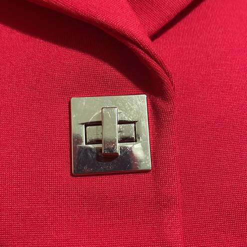 Tommy Hilfiger  3 Turn Clasp Cropped Blazer Red Size 6