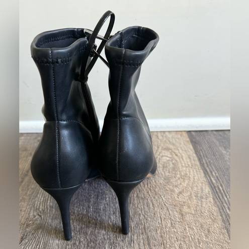 Jessica Simpson NEW  Women's Grijalva Pointed Toe Black Ankle Boot Shoes Size 7