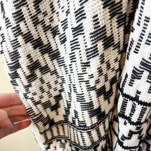 Joie  Tosca Aztec Black and White Open Cardigan M/L