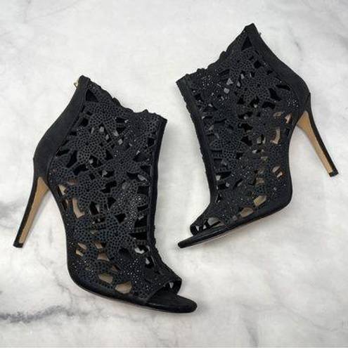 Jessica Simpson NEW  Gessina Jeweled Floral Cutout Ankle Bootie Heels Black 11