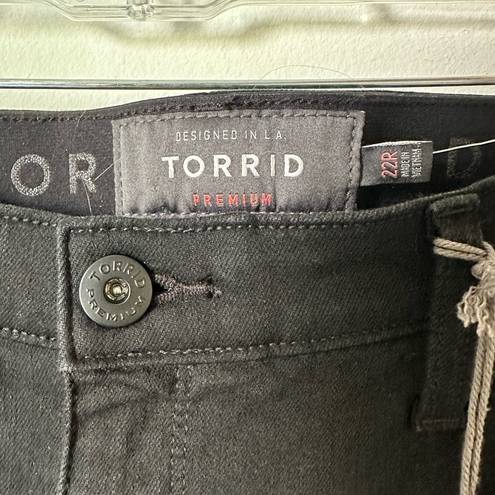 Torrid  Skinny Stretch High-Rise Jean Black distressed Plus size 22R NWT