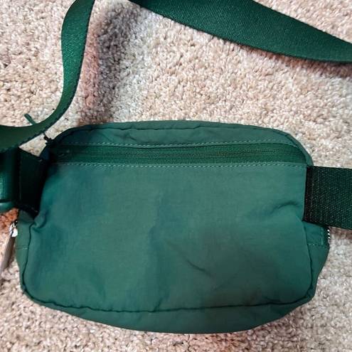 Lululemon  Athletica Womens Belt Bag 1L Kelly Green