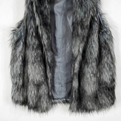 BCBGeneration  Womens Size Medium Faux Fur Vest Gray Lined Open Front Shaggy IL