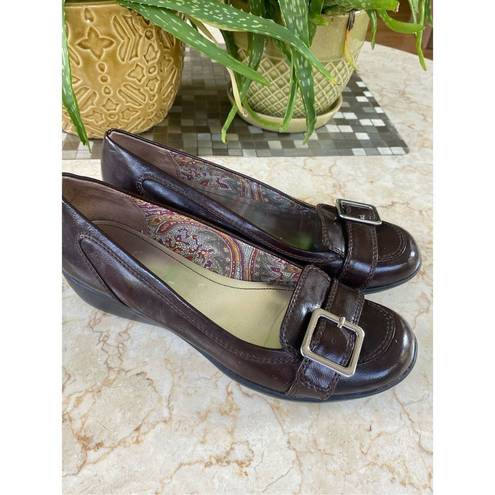 Style & Co  size 7 womens brown flats with buckle