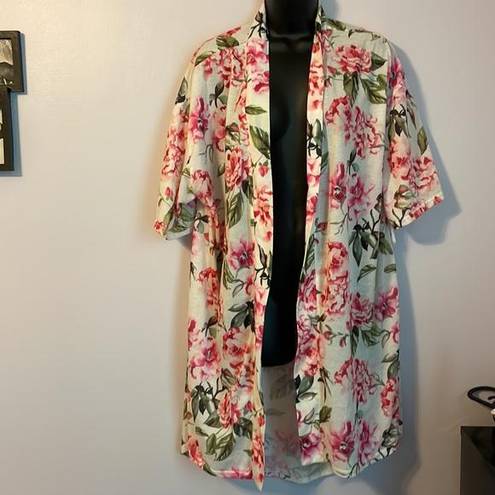 Show Me Your Mumu Brie Short Garden of Bloom Floral Kimono Robe One Size