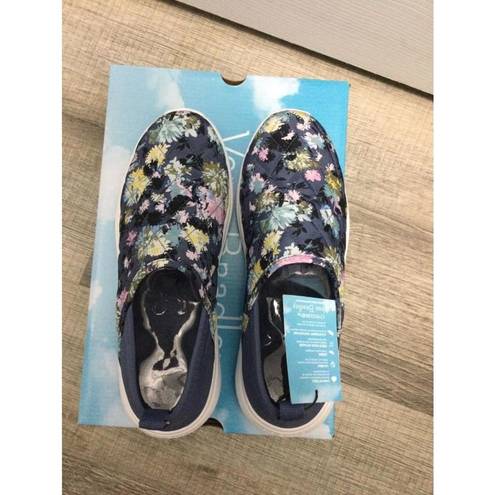 Vera Bradley Sneakers VB Cloud Slip On Quilted Womens Size 8 Blue/ Flower