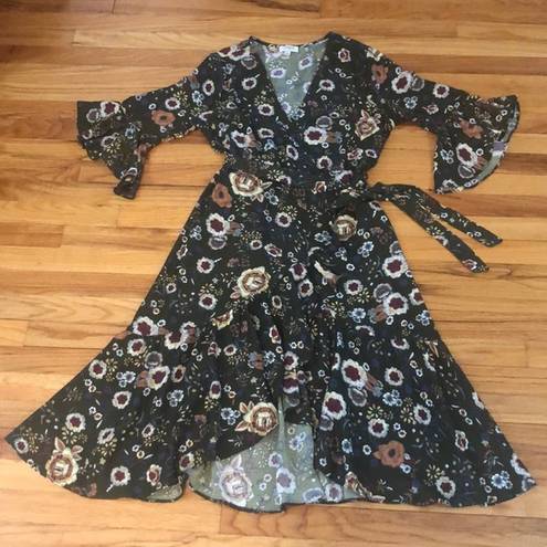 Umgee Pretty Floral  Wrap Dress Sz L