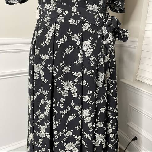 Krass&co  black floral puff sleeves maxi gown size small