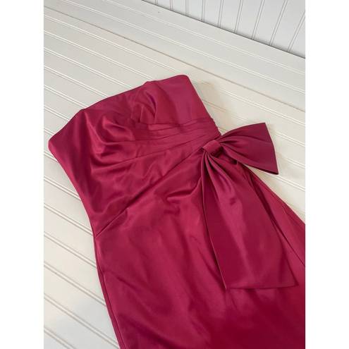 White House | Black Market  Burgundy Satin Bow Side Mini Strapless Dress Size 4