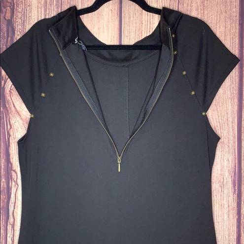 Sharagano cap sleeve black shift dress with gold stud detail