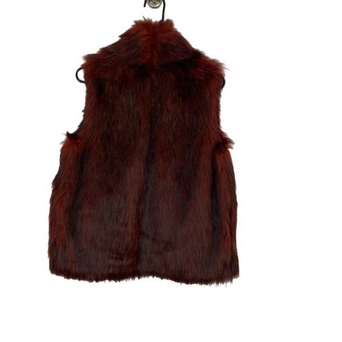 BCBGeneration NWT  Faux Fur Vest Maroon, cranberry, XSmall