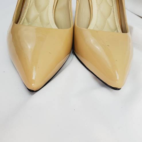 Brian Atwood  Beige Patent Leather Stiletto Heel size 8