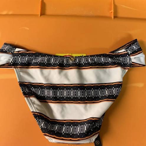 Vix Paula Hermanny NWT  Bikini Bottoms Size Small