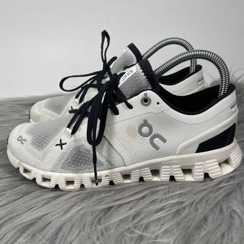 On Cloud  X 3 Womens Size 7 Black White Shoes Running Gym Athletic Sneakers