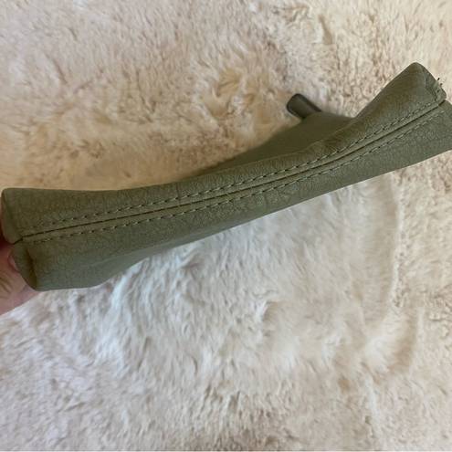 Anthropologie  Solid Lined Pebbled Faux Vegan Leather Green Zipper Clutch Pouch