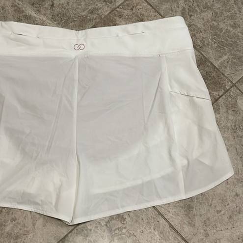 Petal CALIA Anywhere  Hem Running Shorts NWT White XXL