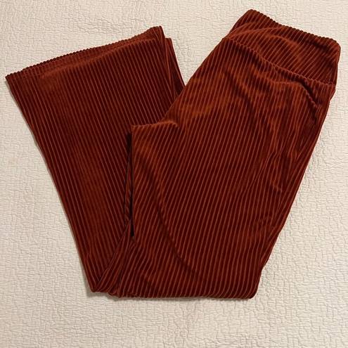 No Bo  Pull On Flare Pants Textured Burnt Orange
Wide Leg Woman's Pants size L