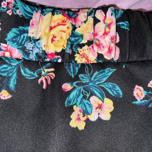 JC Penny Pre loved Floral Boutique + Plus Size 1X Made by Ashely Nell Tipton Good Cond.