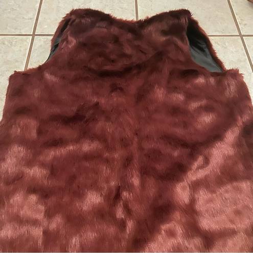 La Bellum  Hillary Scott Fur Faux Vest