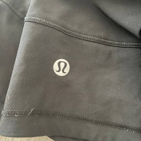 Lululemon Black Pace Rival  skirt. size 0, 12 inch inseam.