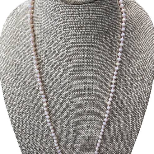 Petal Unbranded Iridescent White and  Pink Beaded Necklace with Gold tone Circle