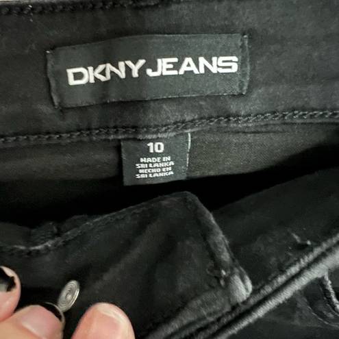 DKNY  black boyfriend shorts