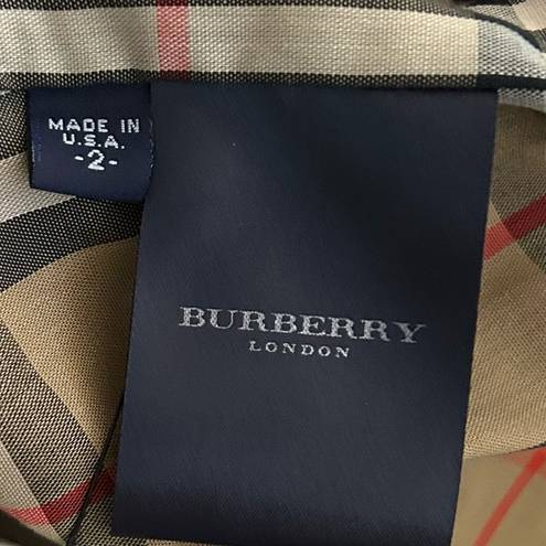 Burberry London Red Single Breasted Nova Check Lined With Flip Cuffs SZ 2 Trench