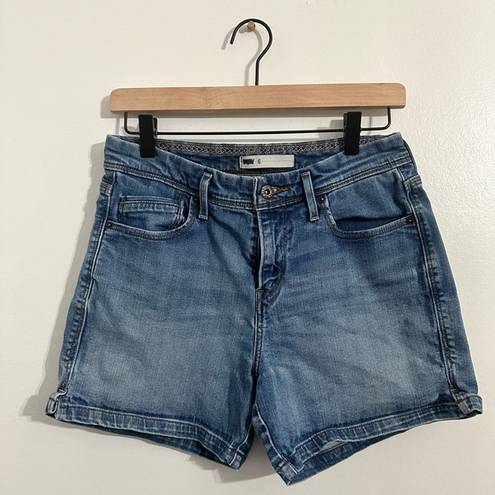 Levi’s Levi Jean Shorts sz 6 |  | Denim Shorts | W28