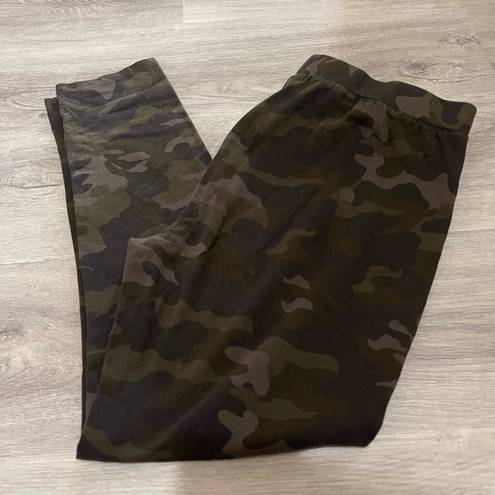 Style & Co  Large camo leggings