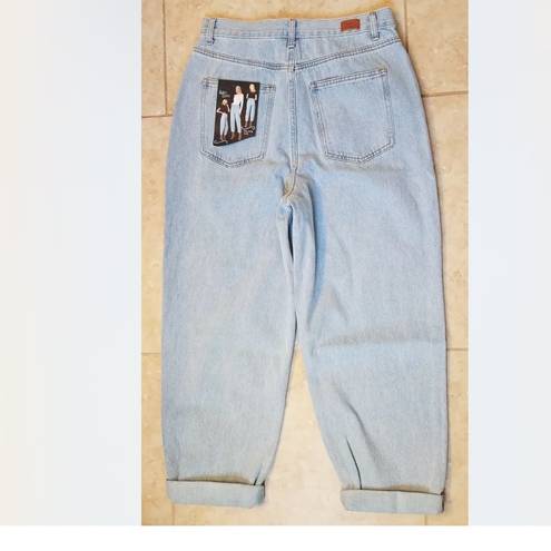 Simple Society  High Rise Balloon Jeans