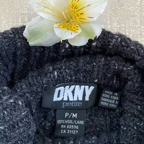 DKNY 🧥 Heathered Black/Gray Cropped Turtleneck 100% wool - EUC! Petite M