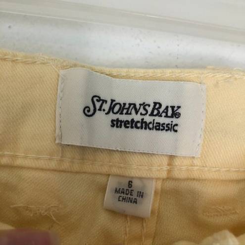 St. John’s Bay NEW NWT ST. JOHN'S BAY Stretch Classic Jeans Lemon Yellow Straight Leg 6 FLAWS