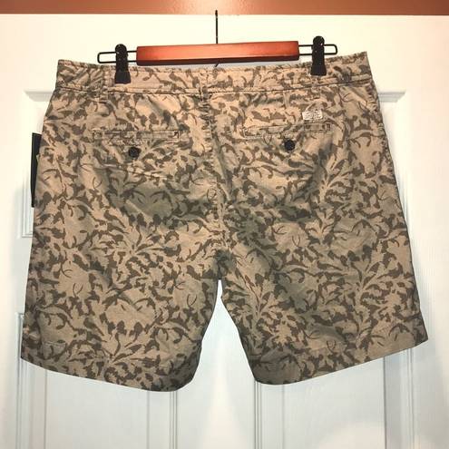 Krass&co LRL Lauren Jeans . olive floral shorts