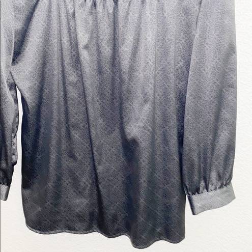 Krass&co NY& Silver Square Neck Silky Patterned Blouse