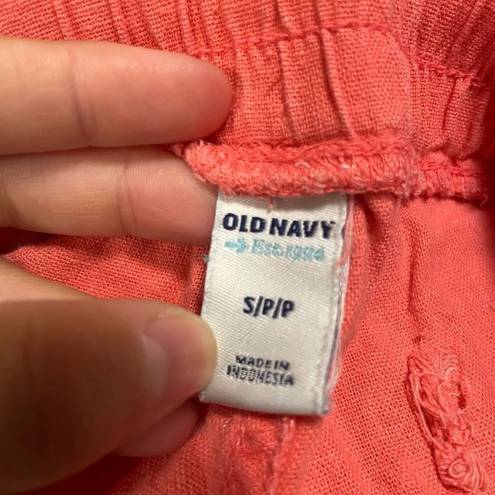 Old Navy  size small pink shorts