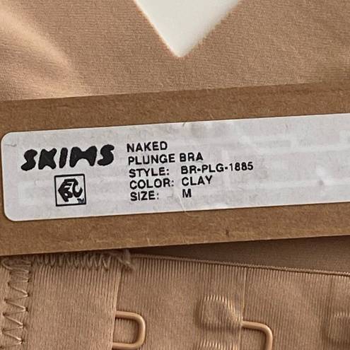 SKIMS NWT  Naked Plunge Bra Clay Size M